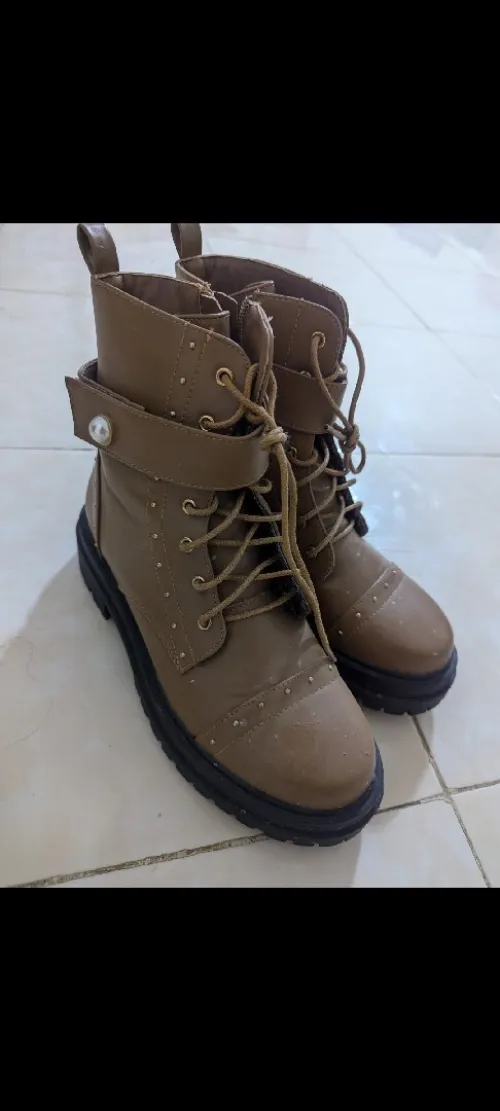 Des godasses" 38 " (2 paire réduction)