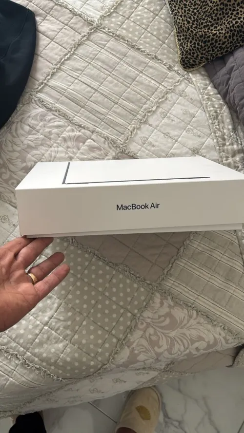 MacBook Air M2 2024
