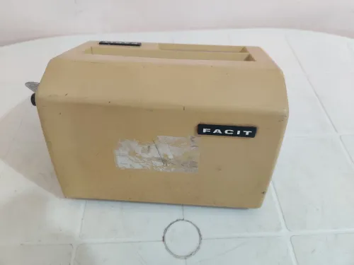 FACIT , machine à calculer ancienne 
