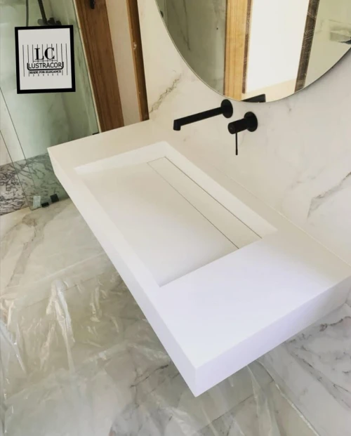 Lavabo sur mesure en corian