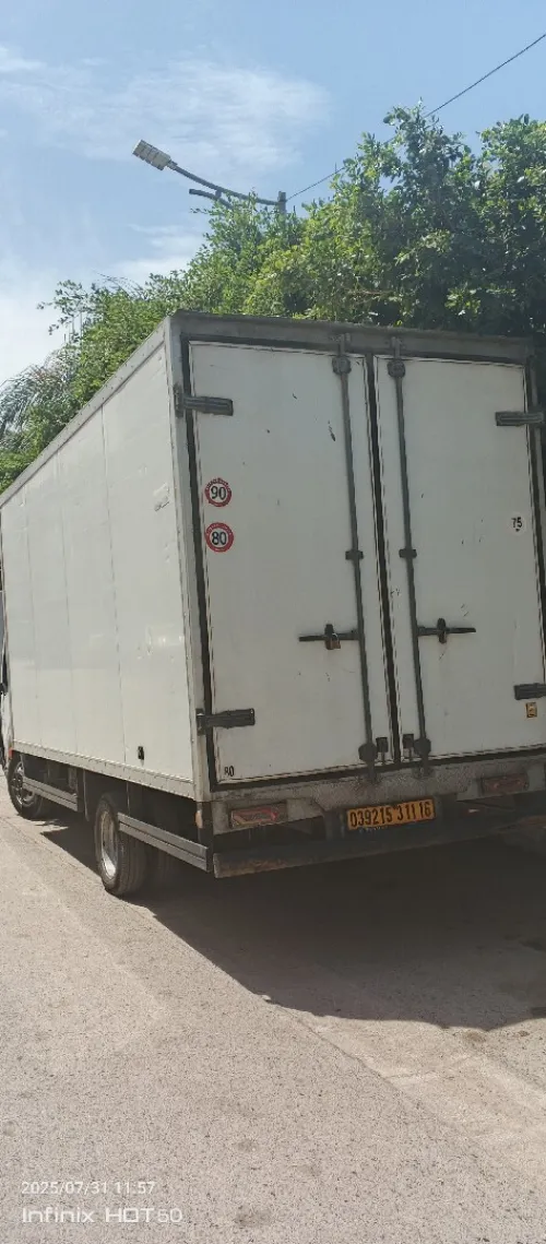 Renault MAXITY 2011