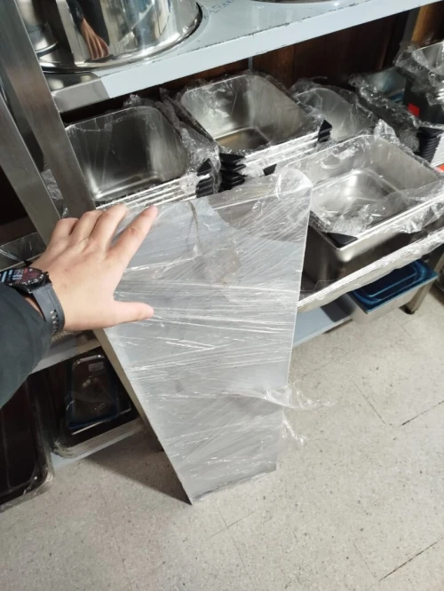 TABLE INOX ET MEUBLE INOX