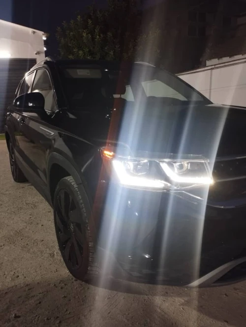 Volkswagen Taos 2024 SE Black 