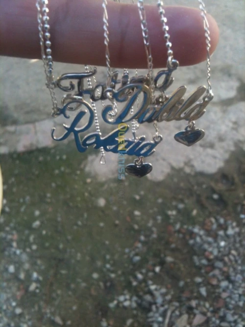 chaîne et pendentif  en argent  