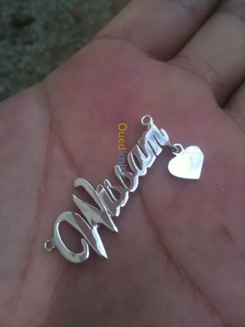 chaîne et pendentif  en argent  