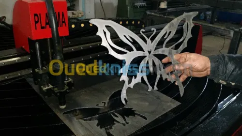       FABRICATION DE MACHINES CNC