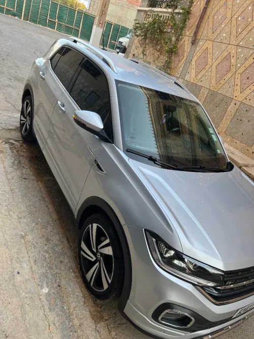 Volkswagen T-Cross 2023 R-line