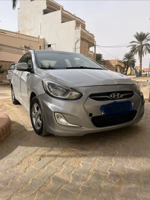 Hyundai Accent RB  4 portes 2012 Accent RB  4 portes