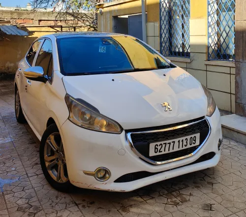 Peugeot 208 2013 Allure