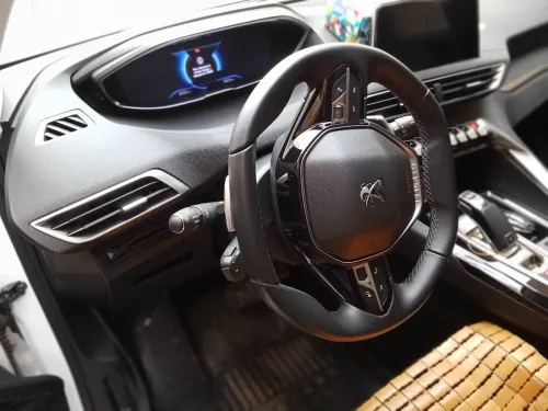 Peugeot 3008 2023 Allure Pack