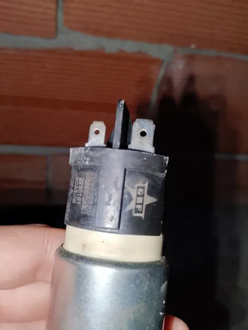 Pompe à essence 1.4  Renault 