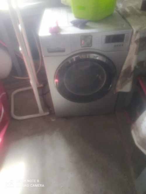 عندي ماشينة  نص عمر