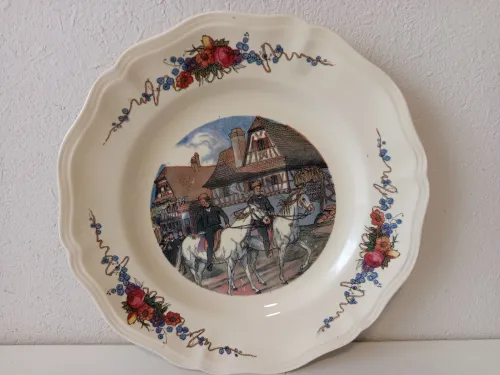 Assiettes en porcelaine vintage France
