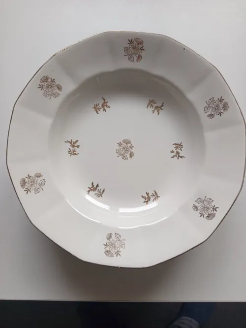 Assiettes en porcelaine vintage France