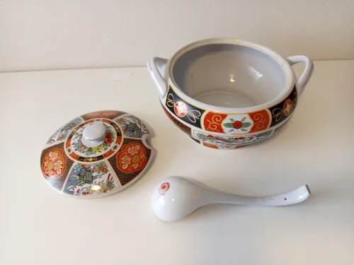 Assiettes en porcelaine vintage France