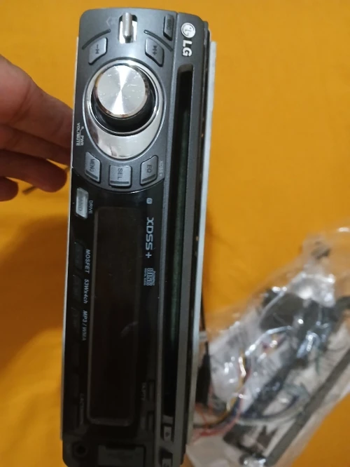 Poste radio auto