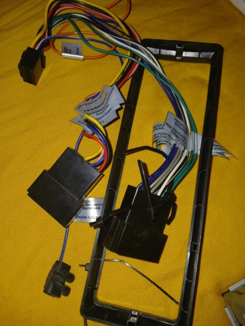 Poste radio auto