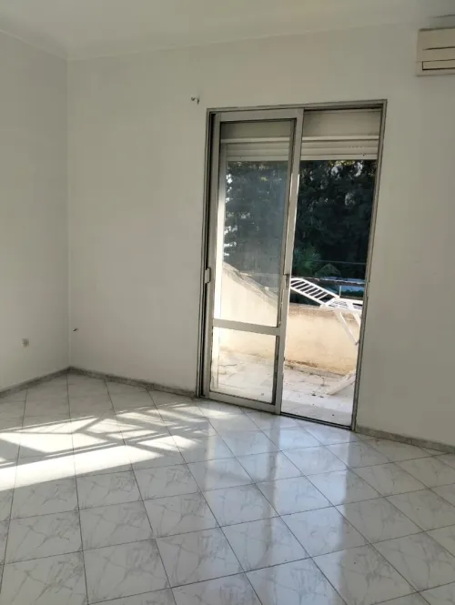 Location Appartement Niveau de villa F4 Alger Kouba
