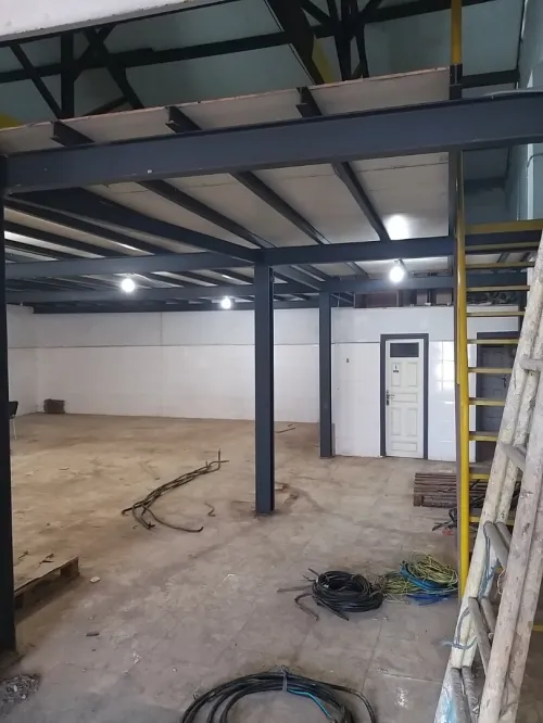 Mezzanine charpente métallique