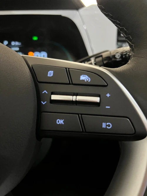 Hyundai Elantra 2025 
