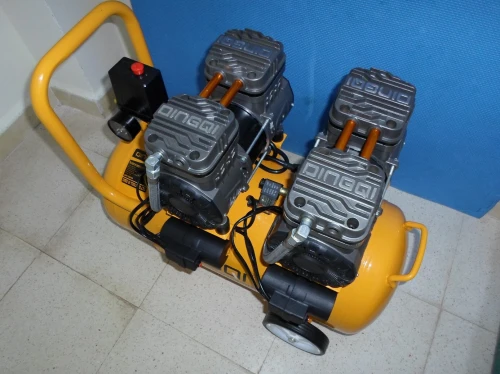 Daewoo compresseur d'air 100L 2HP 67900DA et compresseur silencieux Dingqi 50L 2HP 41800DA