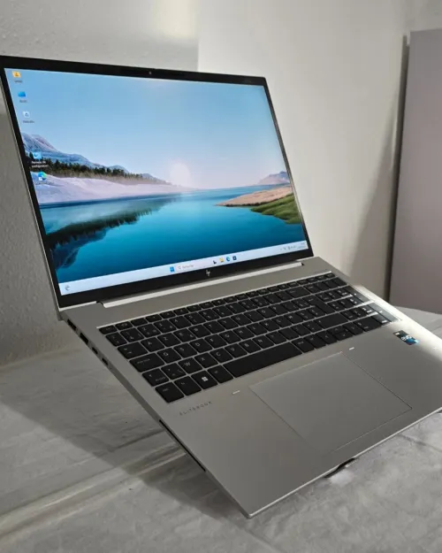 Hl elitebook 860 g10 i7 13em