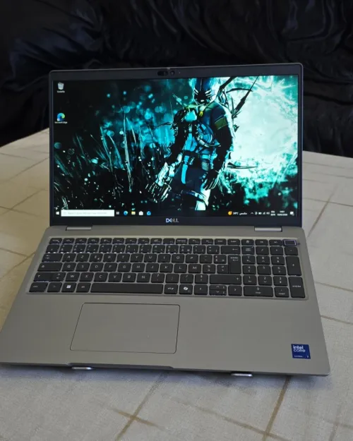Dell latitude 5550 ultra 7