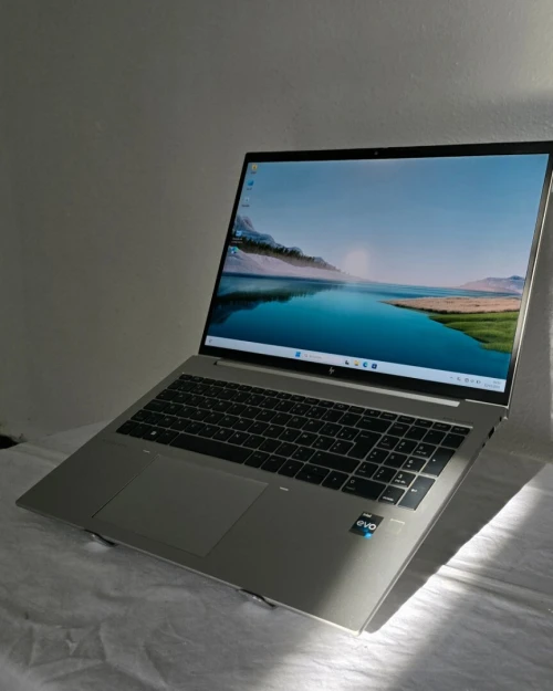 Hp elitebook 860 g10