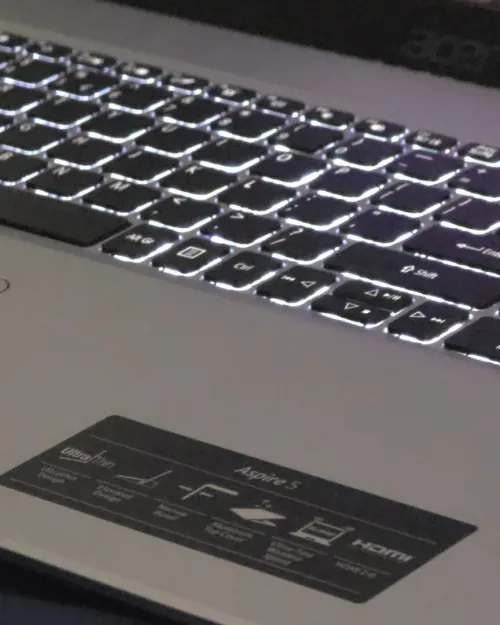 Pc laptop ACER Aspire i7 11em