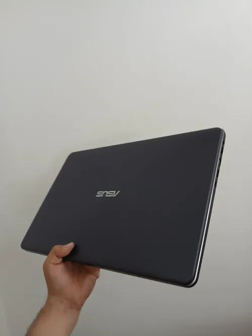 ASUS X705UV I7 7500U RAM 12GB NVIDIA 920MX 2GB SSD 256GB