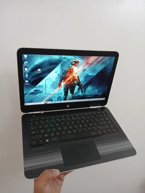 HP Pavillion I5 7200U NVIDIA 940MX 2GB RAM 8GB HDD 1To