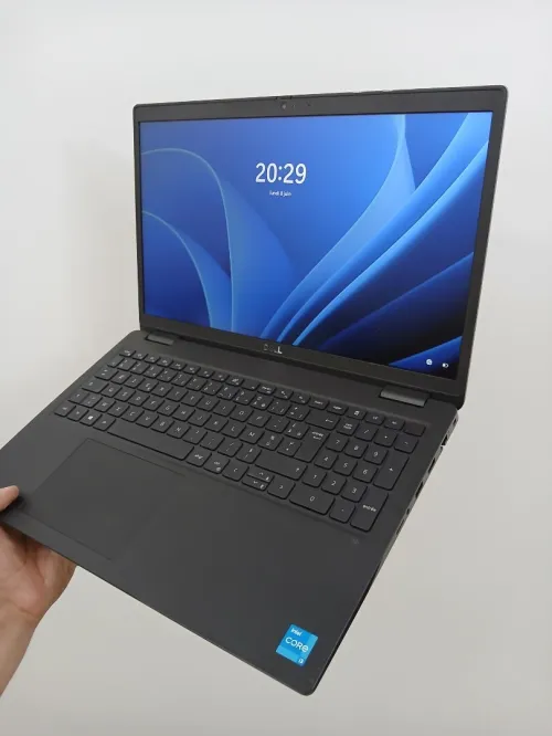 Dell Latitude 3520 I3 1115G4 RAM 8GB SSD 256GB 15.6