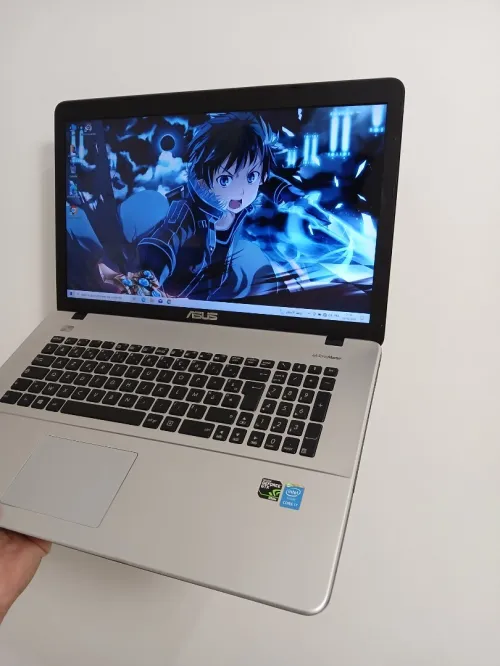 ASUS NVIDIA GTX 950 I7 5500U RAM 8GB SSD 256GB