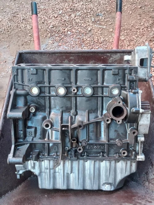 demi moteur peugeot 607 et 406 136cv
