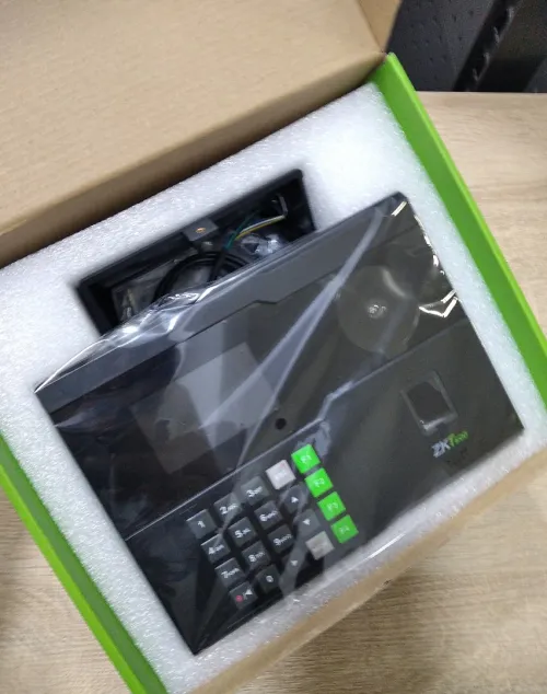 Terminal de pointage biométrique (Paume, Empreinte, carte) ZKTeco P200