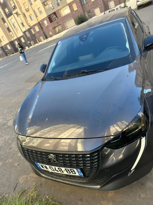 Peugeot 208 2022 