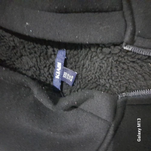 سلام عليكم عندي veste kiabi  لاطاي xxs
