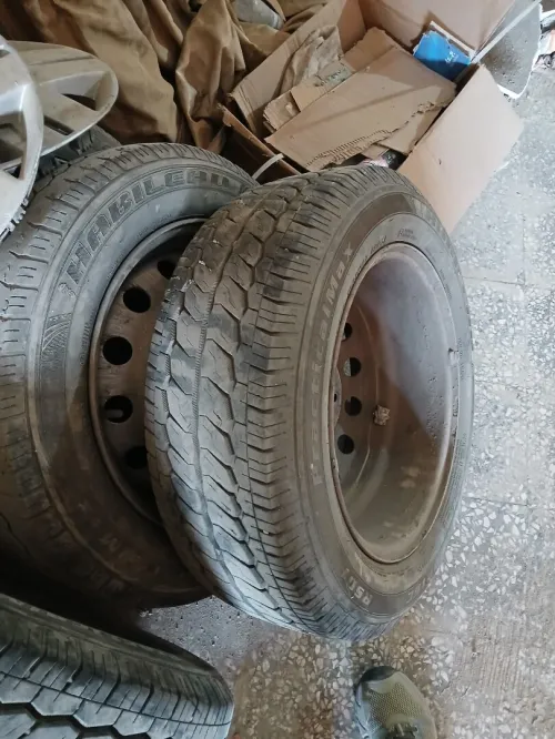 Pneus Peugeot expert Hdi 2L