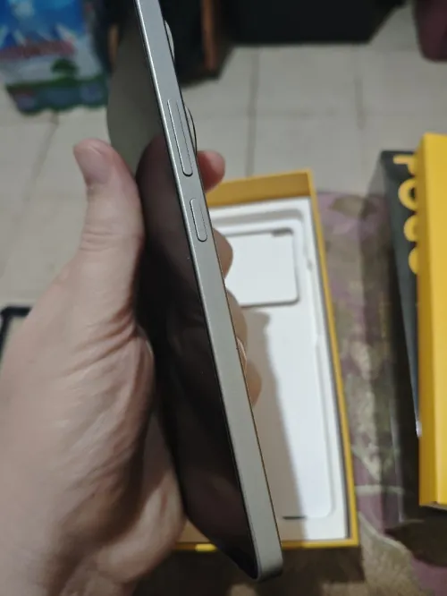 Xiaomi Poco F6