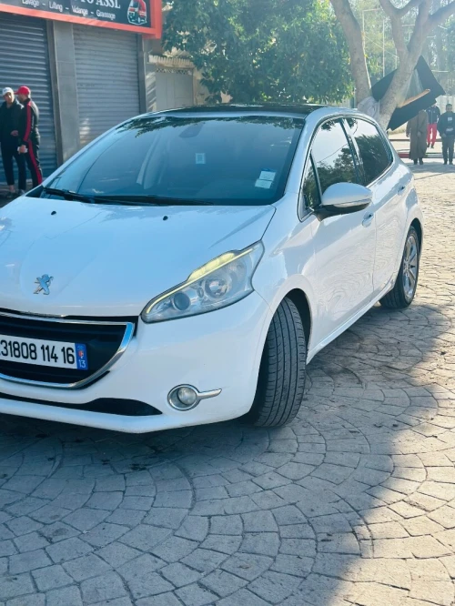 Peugeot 208 2014 Allure