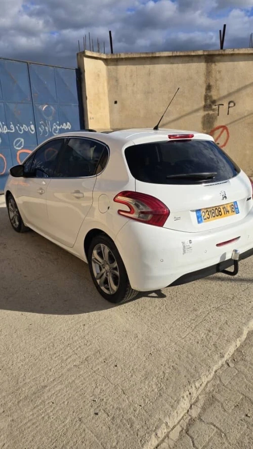Peugeot 208 2014 Allure