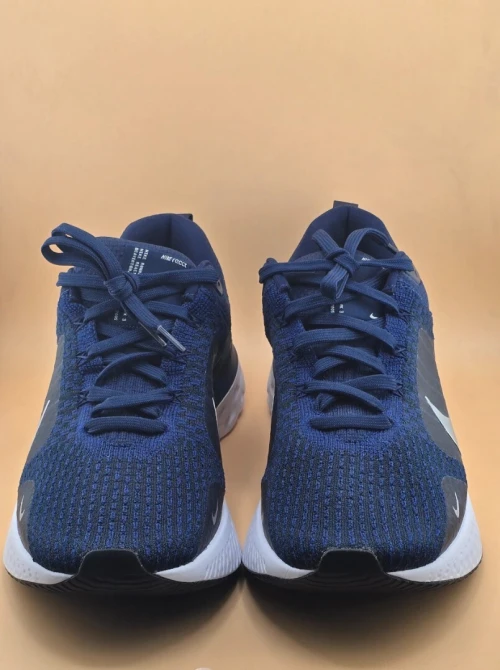 React Infinity Run Flyknit 3 - Réf DZ3014-401 - Pointure 46 / 47