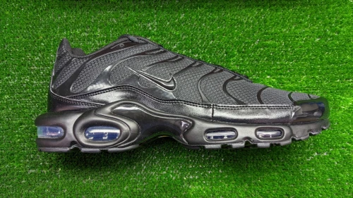 Nike Tn Air Max Plus black/black/black - Ref 604133-050- اصلية Original  47 / 30.5 Cm