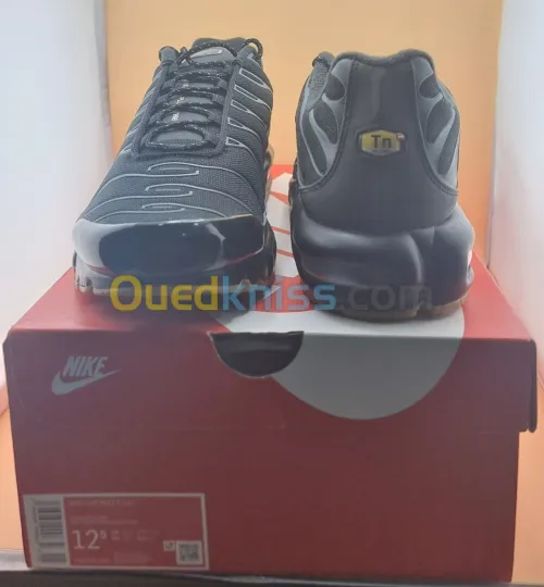 Nike Tn Air Max Plus Black Grey Gum - Ref FV0385-001 Original اصلية Pointure 47 - 30.5 Cm