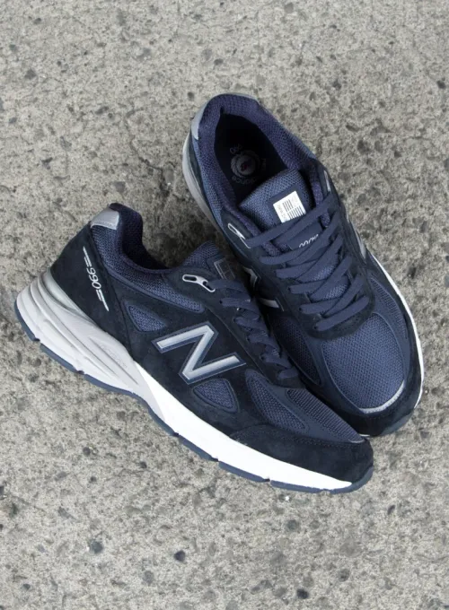 New Balance M990NV4  - Ref M990NV4  - Original اصلية - Pointure 49 / 32 CM /Largeur 4E