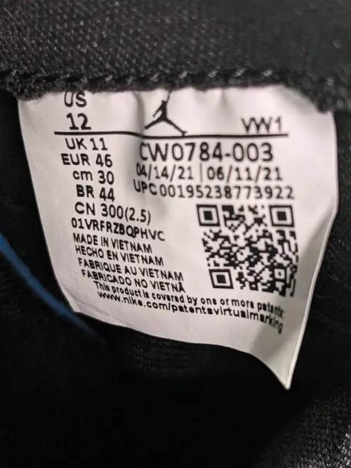 Air Jordan 11 CMFT Low - Ref CW0784-003- Original اصلية - Pointure 46 / 30 Centimètre