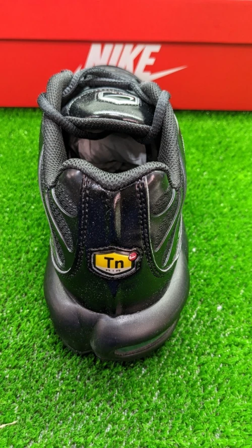 Nike Tn Air Max Plus black/black/black - Ref 604133-050- اصلية Original  47 / 30.5 Cm
