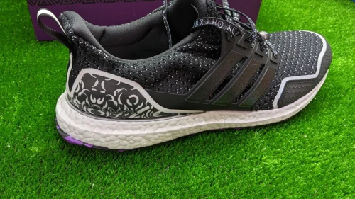 Adidas ULTRABOOST 5.0 X MARVEL BLACK PANTHER Ref HR0518  Original اصلية - Pointure  47 1/3 / 30.5 CM