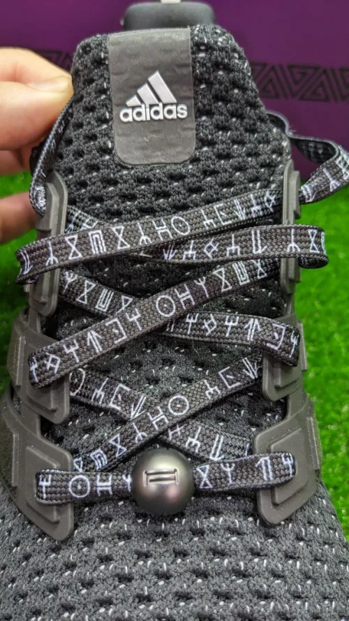 Adidas ULTRABOOST 5.0 X MARVEL BLACK PANTHER Ref HR0518  Original اصلية - Pointure  47 1/3 / 30.5 CM
