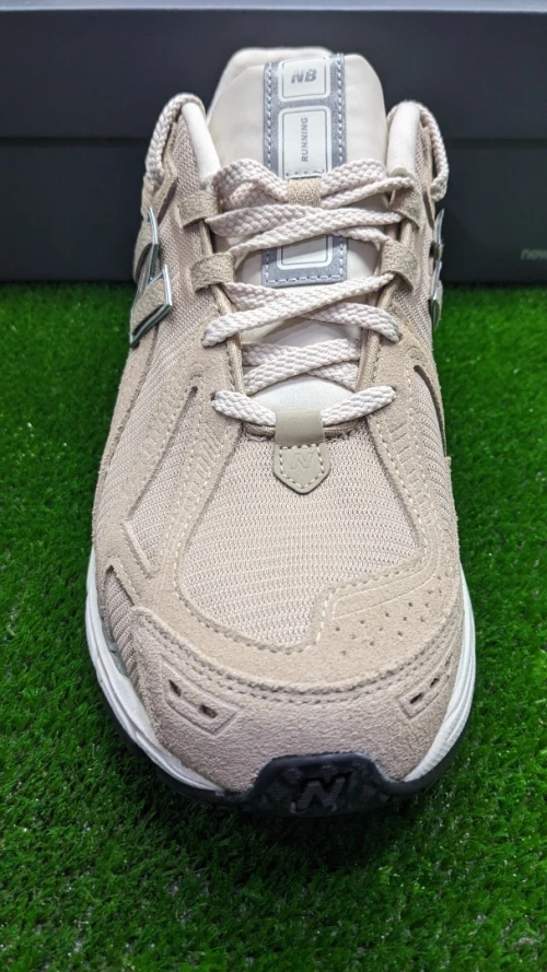 New Balance 1906R Ref M1906RV - Original اصلية - Pointure 46.5 / 30 Centimètre